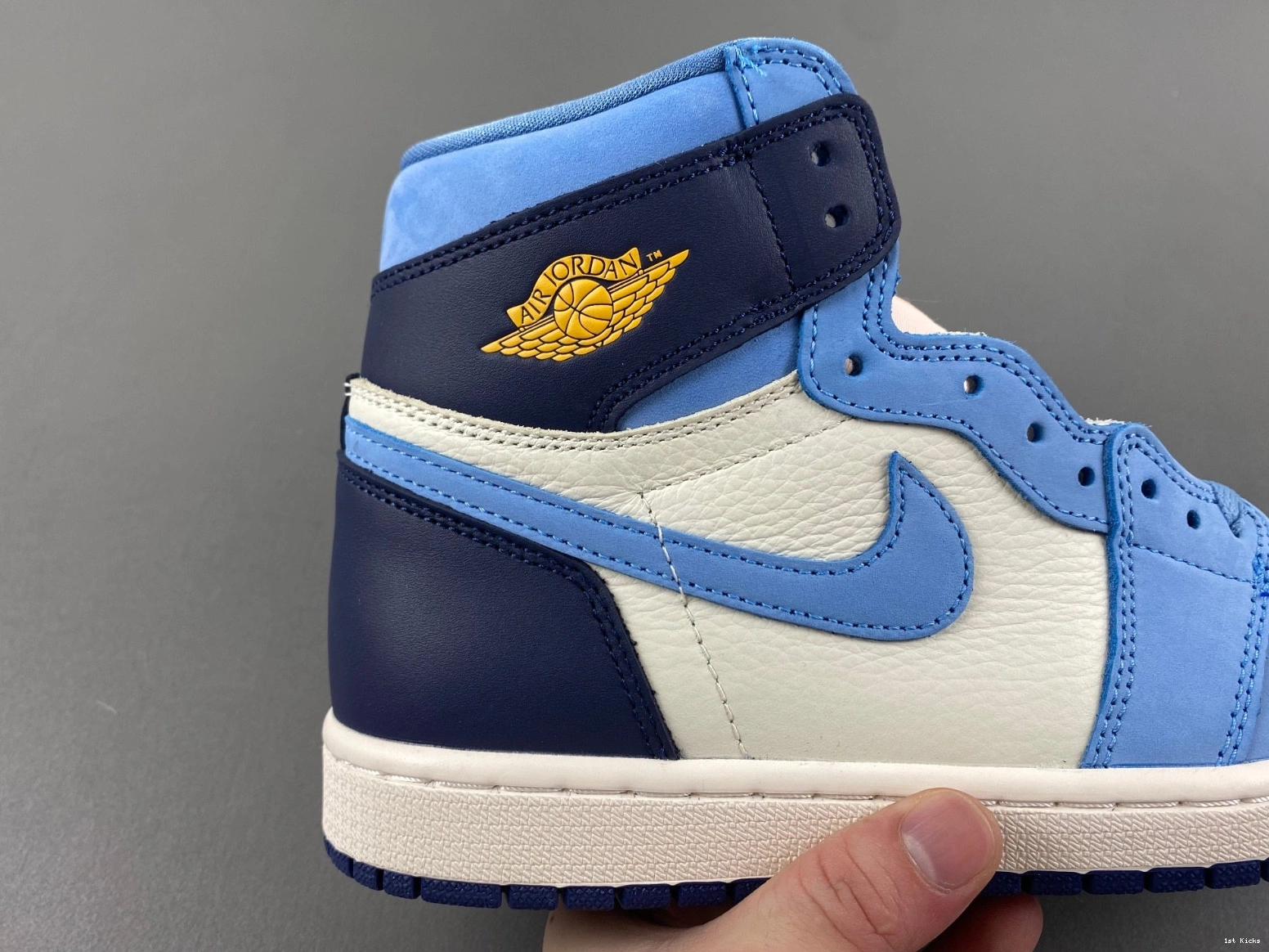 OG FD2596-400 1 Jordan High Flight First Air in 1102